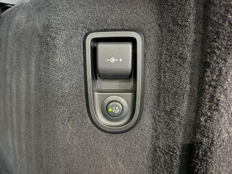 BMW Řada 5 530d 210 KW xDrive M-PAKET, M- - fotka 28 z 31