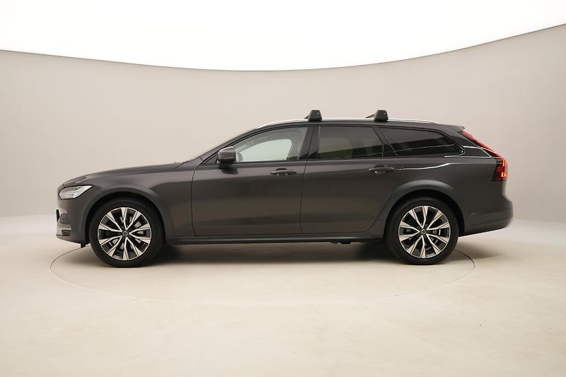 Volvo V90 CC B4 AWD CORE AUT CZ - fotka 9 z 52