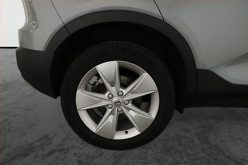 Volvo XC40 (2023) B3, ČR, DPH - fotka 12 z 18