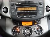 Toyota RAV4 (2011) 2.2 D-4D, 4X4, Automat - náhled 11