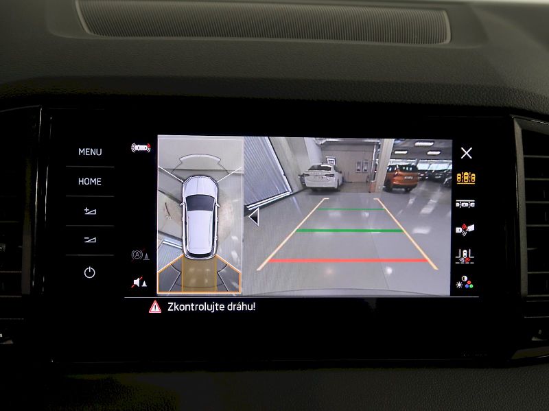 Škoda Karoq (2026) SPORTLINE 1.5TSI 110KW DSG - fotka 31 z 43