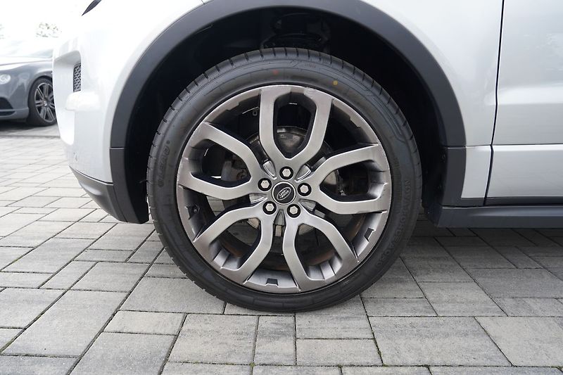 Land Rover Range Rover Evoque 2.2 TD4  R-Dynamic/AT/kůže - fotka 18 z 41