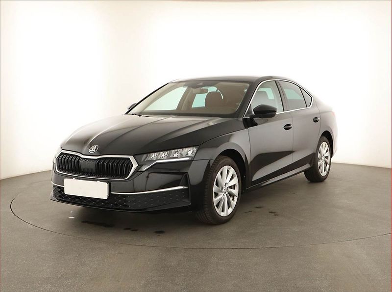Škoda Octavia (2024) Top Selection 2.0 TDI - fotka 2 z 17