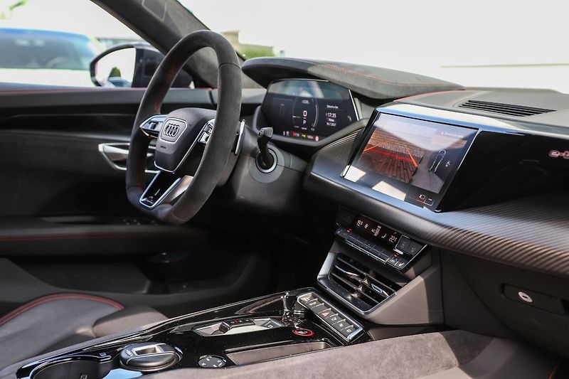 Audi Ostatní Laser, B&O, natáčení kol, masá - fotka 16 z 30