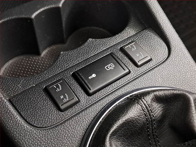 Škoda Fabia (2011) 1.2 TSI, nová STK - fotka 13 z 18