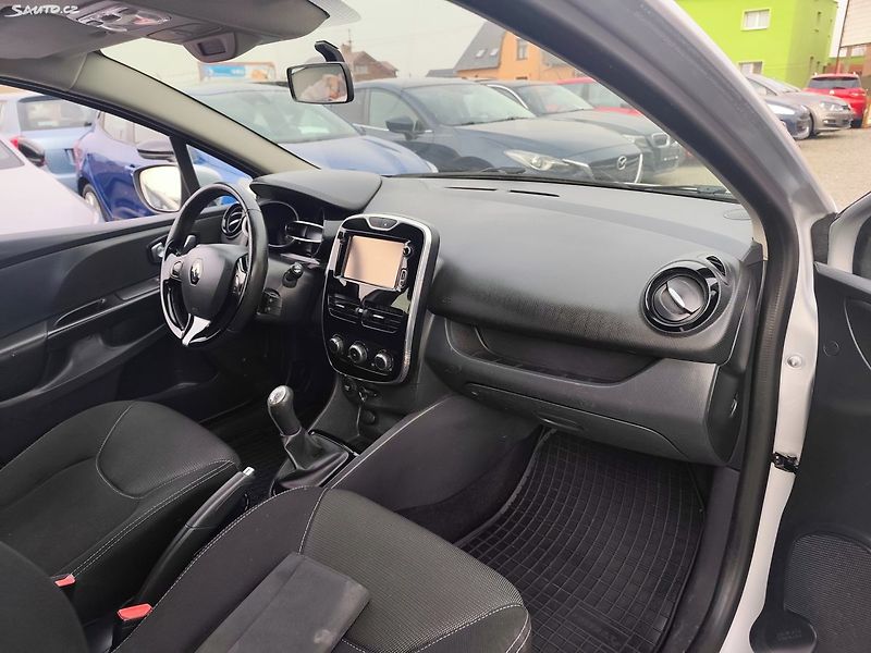 Renault Clio (2015) - fotka 23 z 30
