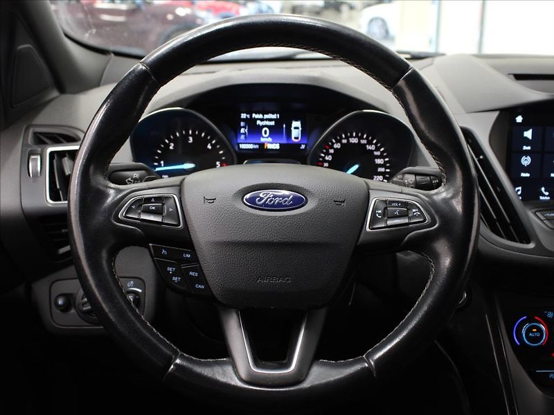 Ford Kuga 2,0 EBlue 132kW AT AWD ST-Line - fotka 9 z 26
