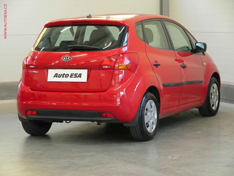 Kia Venga (2010) 1.4CVVT, 2.maj,ČR, AC - fotka 4 z 18