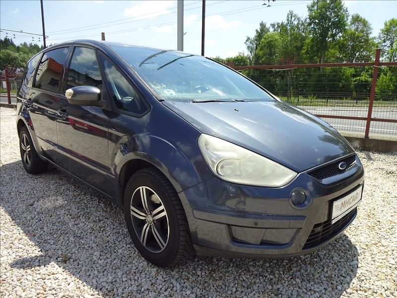 Ford S-MAX 2.0TDCI 103KW - fotka 8 z 44