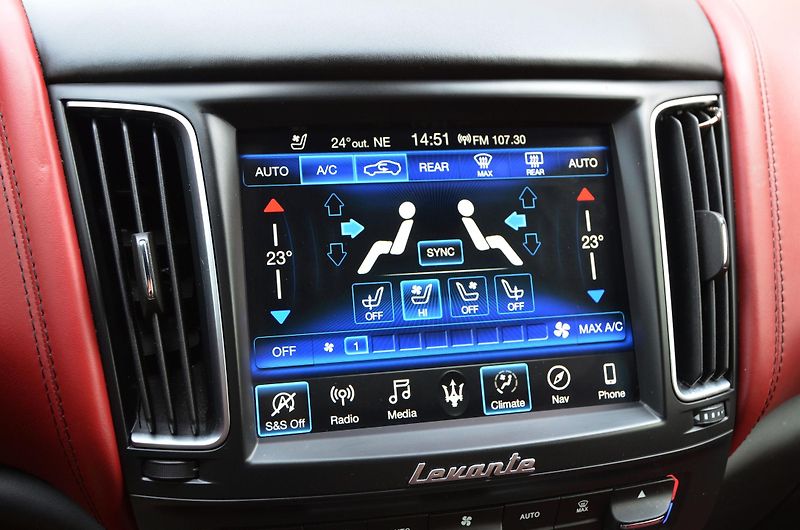 Maserati Levante (2018) 3.0 316kW SQ4 GranSport 106tkm - fotka 42 z 48