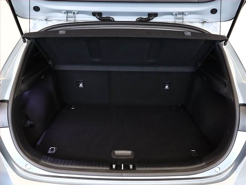 Kia Ceed (2019) Gold 1.4 T-GDI, Automat - fotka 12 z 18