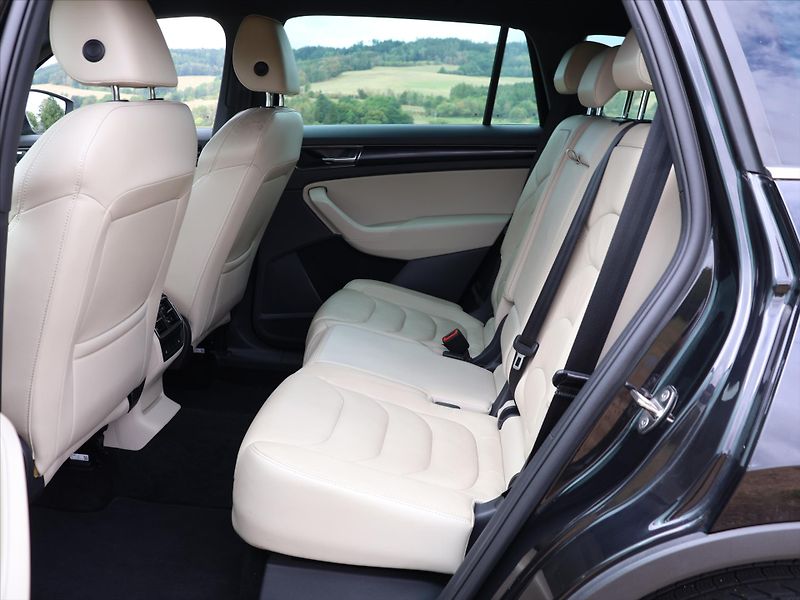 Škoda Kodiaq 2,0 TSI 4x4 DSG Style Plus DPH - fotka 13 z 29