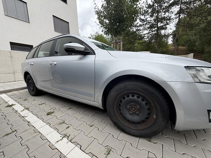 Škoda Octavia (2013) - fotka 7 z 28