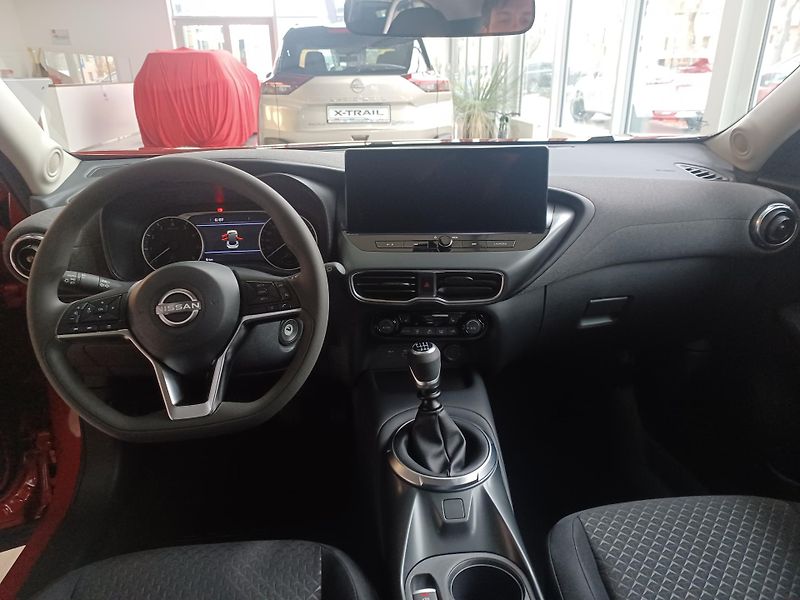 Nissan Juke (2025) 1.0DIG-T 84kW ACENTA+COMFORT - fotka 11 z 16
