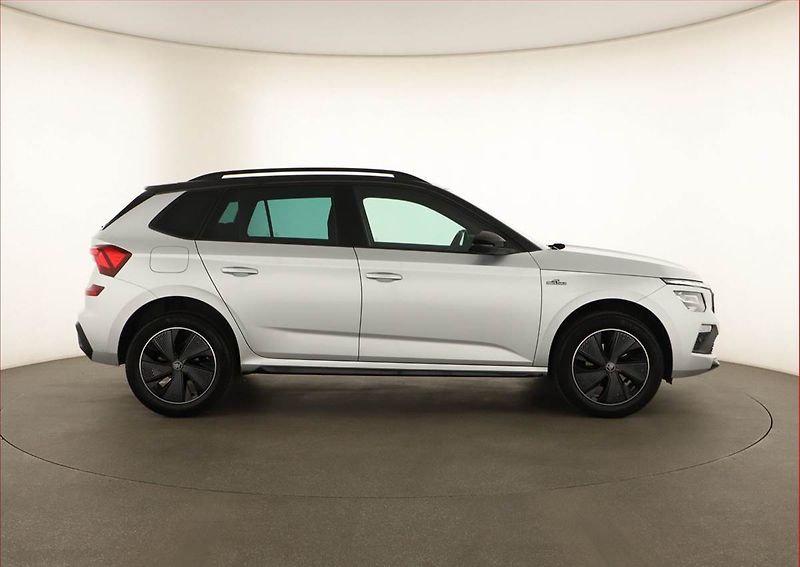 Škoda Kamiq (2025) 1.0 TSI, Monte Carlo - fotka 6 z 21