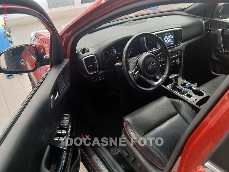 Kia Sportage (2021) 1.6CRDi 4x4, 2.maj,ČR, GT - fotka 3 z 3