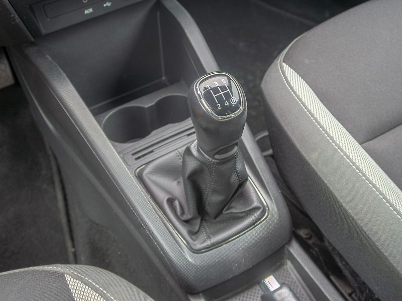 Škoda Fabia (2016) 11/16 1.0i 55KW – TEMPOMAT - fotka 22 z 38