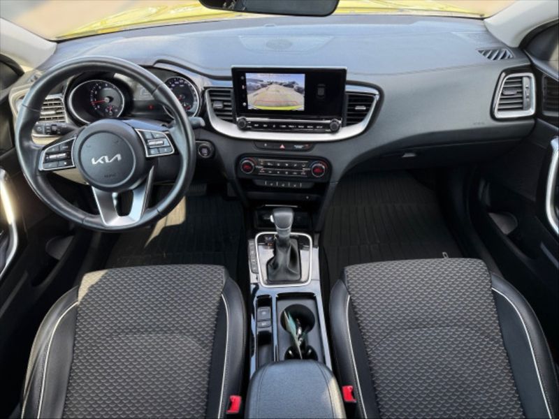 Kia XCeed 1,5 T-GDI Top AT - fotka 7 z 10