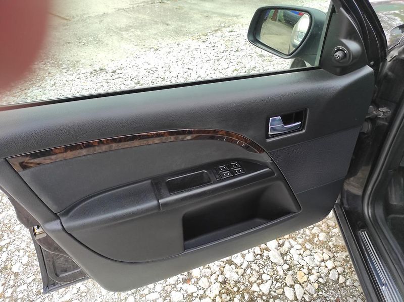 Ford Mondeo AUTOMAT, GHIA, LIFTBACK - fotka 18 z 20