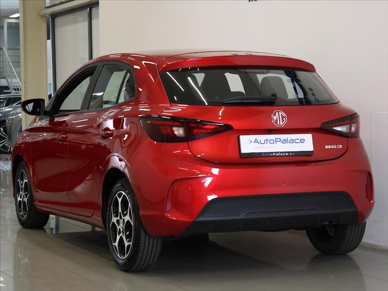 MG MG3 1,5 i EMOTION 7590KM! ČR - fotka 3 z 21