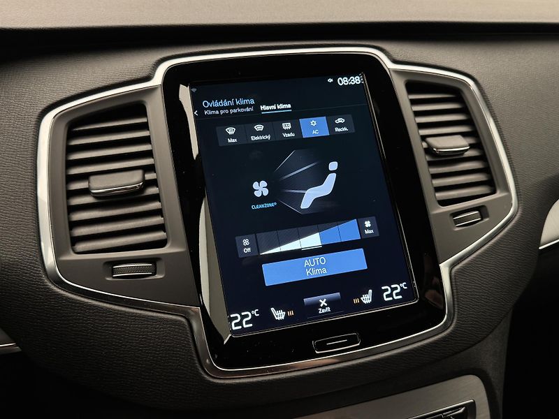 Volvo XC90 B5 AWD MOMENTUM AUT - fotka 39 z 42