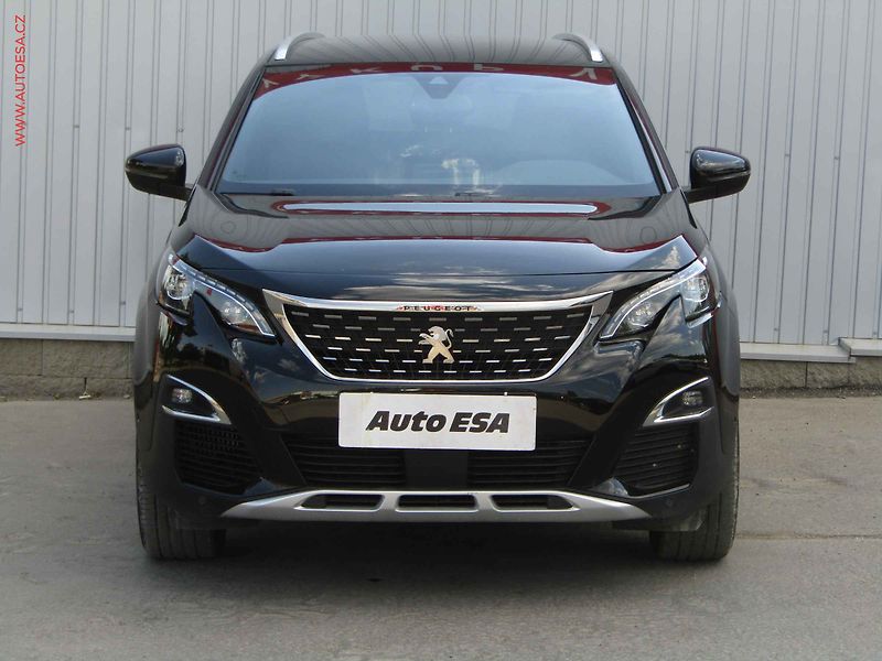 Peugeot 5008 (2019) 1.2 PT, GT Line, LED, navi - fotka 2 z 23