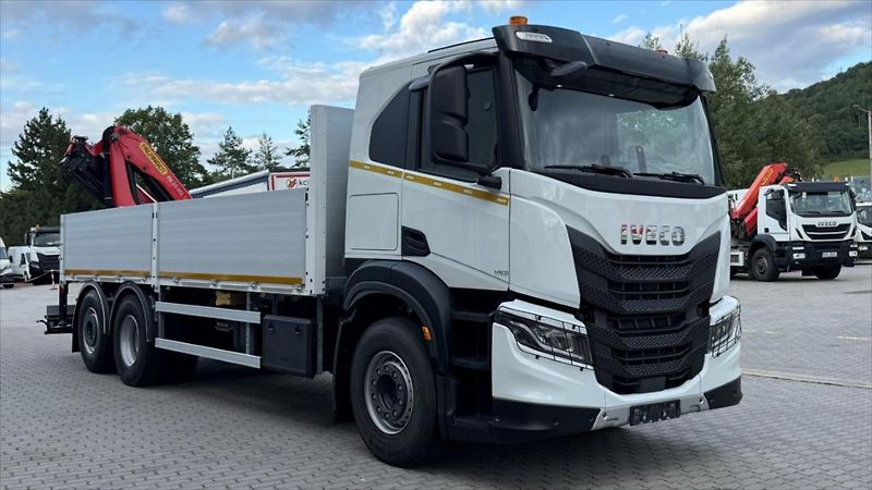 Iveco S-WAY 11,1   6x2 vč. valniku a HNJ P - fotka 6 z 13
