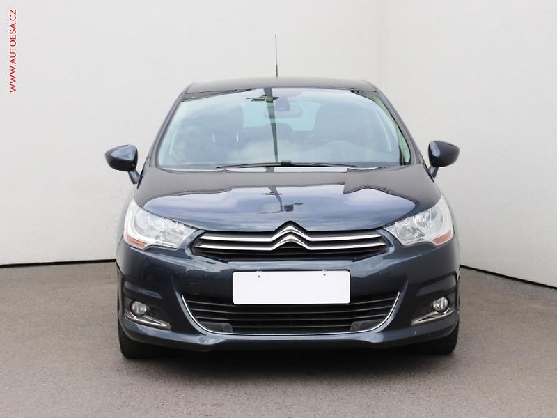 Citroën C4 (2011) 1.6 VTi, Tendance, výhřev sed - fotka 2 z 3