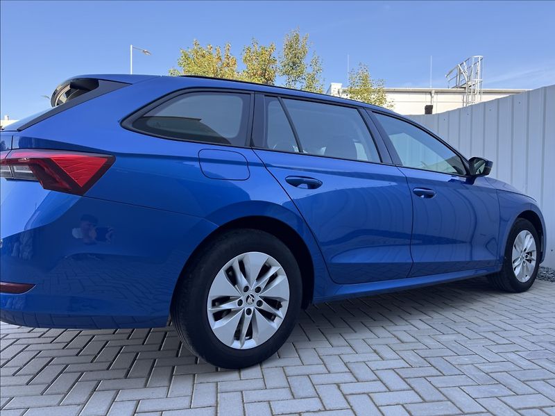 Škoda Octavia 2,0 TDI DPH 1.maj. původ ČR - fotka 17 z 50