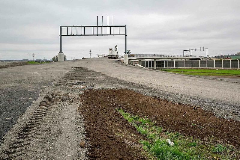 Fototermín v rámci ukázky postupu stavby dálnice D1 Říkovice–Přerov, 14. listopadu 2025, Přerov.