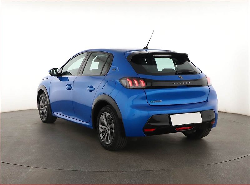 Peugeot 208 (2020) 50 kWh, SoH 91%, Automat - fotka 4 z 21