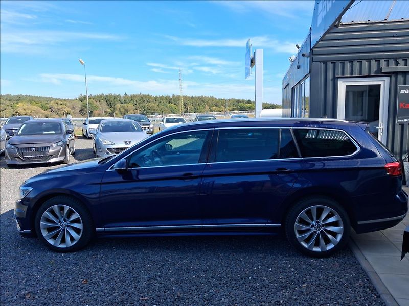 Volkswagen Passat 2,0 R Line, Matrix,TZ, 4x4,CZ - fotka 4 z 16