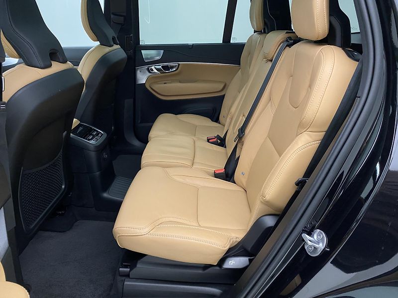 Volvo XC90 T8 AWD RECHARGE REZERVACE - fotka 5 z 74