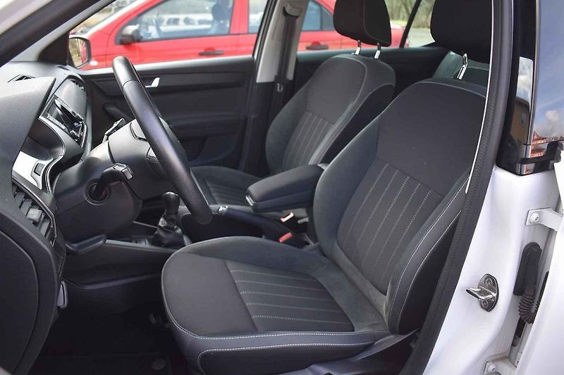 Pět let starou Fabii jsem prověřoval na silnicích ve středních Čechách