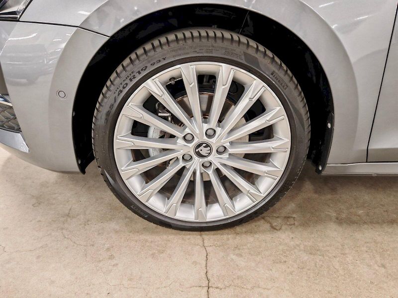 Škoda Octavia (2025) 1.5 TSI 110 kW Exclusive Selec - fotka 31 z 31