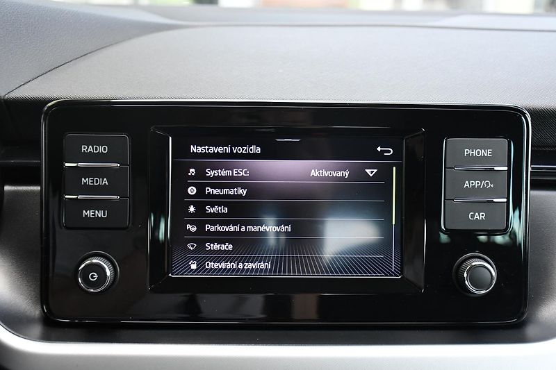 Škoda Scala 1.5TSi ČR 1M - fotka 30 z 37