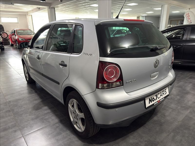 Volkswagen Polo 1,2   i TOUR ČIDLA ŠÍBR ALU ST - fotka 4 z 19