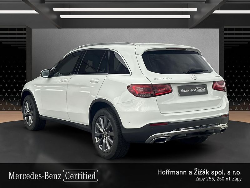 Mercedes-Benz GLC 220d 4MATIC - fotka 3 z 21