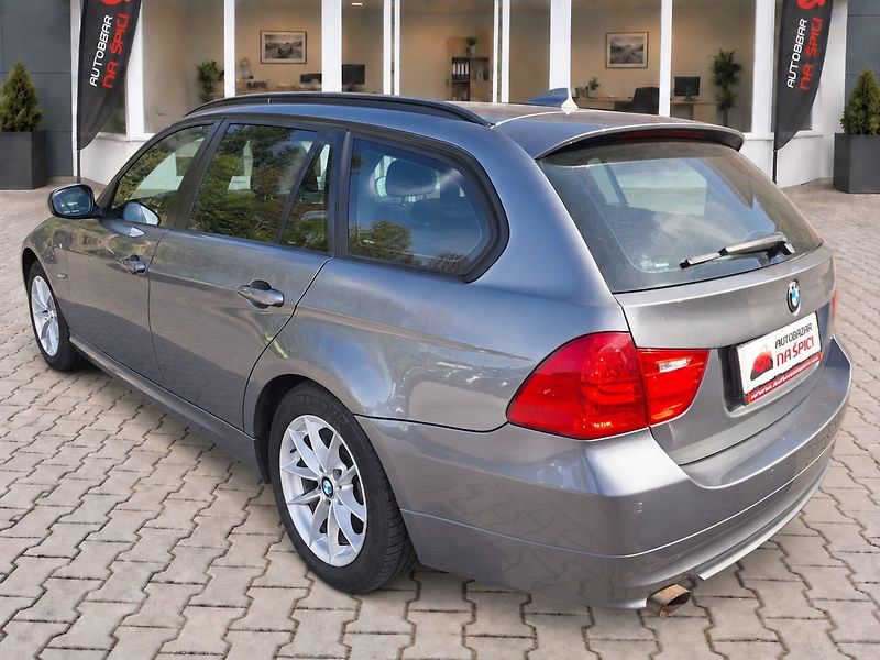 BMW Řada 3 (2010) 320d 105kW 6MAN -NAVI-SENZORY - fotka 6 z 40