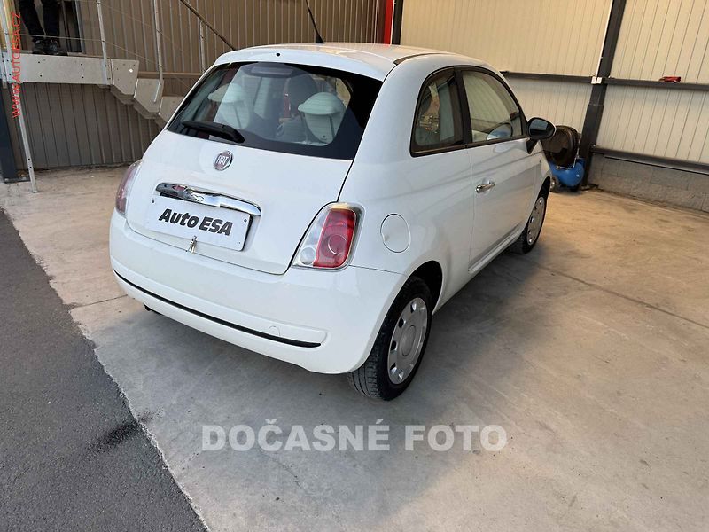 Fiat 500 (2010) 1.2i - fotka 2 z 3
