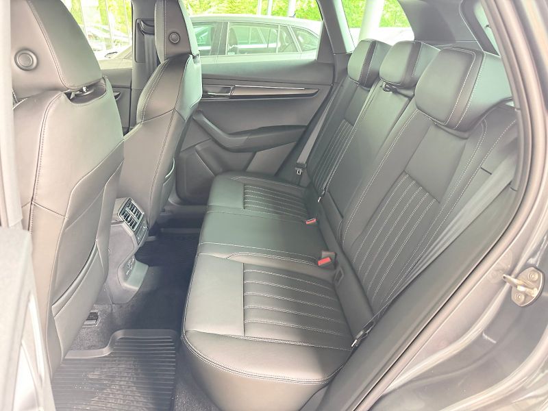 Škoda Karoq (2025) Sportline 1.5 TSI / 110 kW DSG - fotka 22 z 31