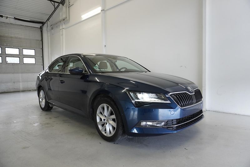 Škoda Superb (2019) 2.0TDi 110 kW, DSG7+ZIMNÍ SADA - fotka 3 z 35