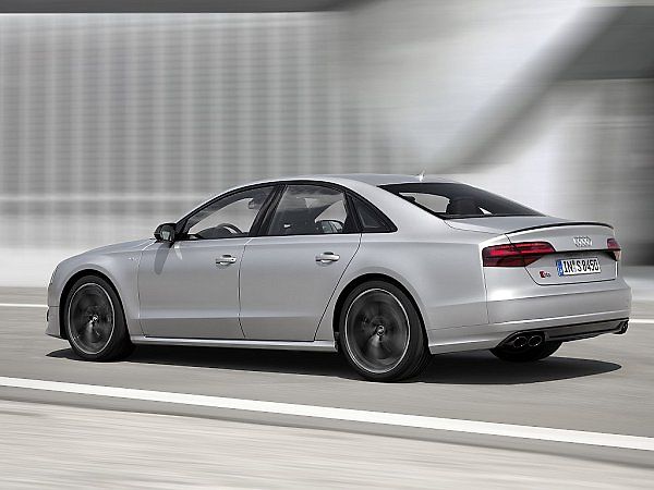 Audi S8 plus.