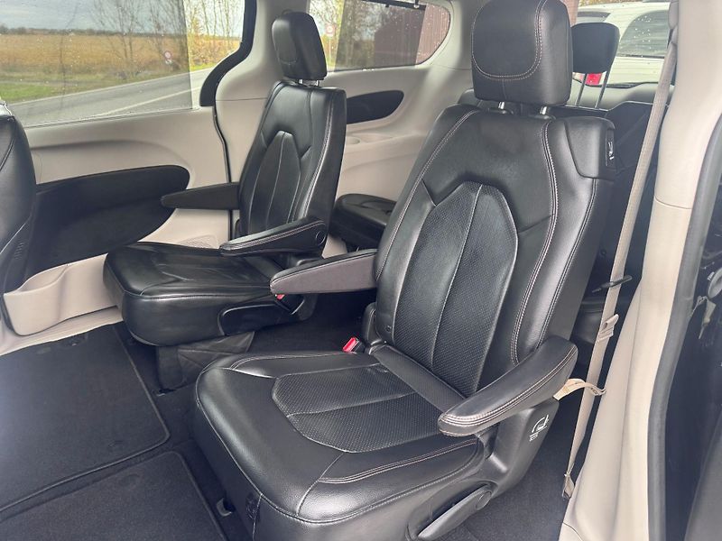 Chrysler Pacifica (2019) 3,6 Touring L Kůže 2019 - fotka 13 z 19