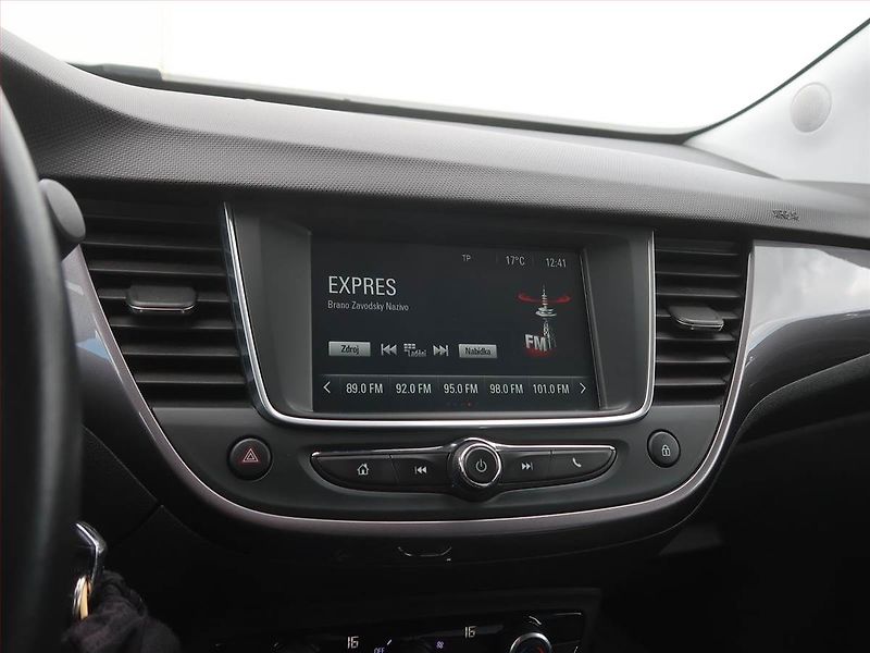 Opel Crossland X (2018) 1.2 Turbo, Automat, Serv.kniha - fotka 12 z 17