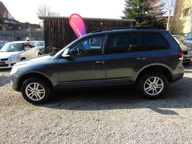 Volkswagen Touareg (2008) 2.5 TDI 4X4  PRUŽINY - fotka 3 z 38