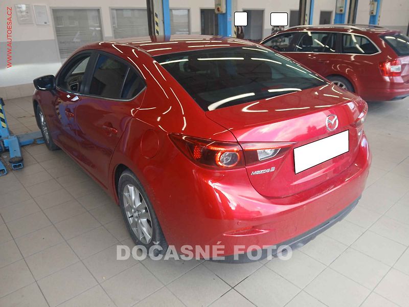 Mazda 3 (2017) 2.0 i, 1.maj, navi, autoAC - fotka 2 z 3