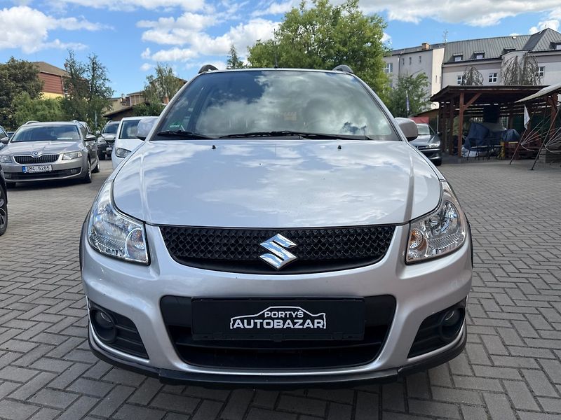 Suzuki SX4 (2010) 1.6 VVTi - Málo najeto ! - fotka 5 z 11