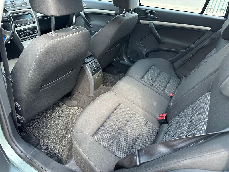 Škoda Octavia (2010) 1.4Tsi 90kw - fotka 11 z 28