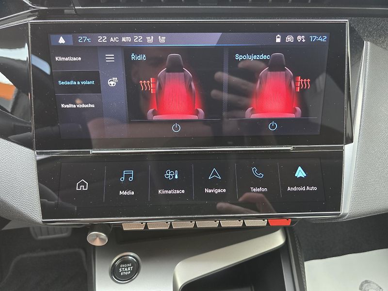 Peugeot 408 ALLURE 96kW KAMERA NAVI ČR-DPH - fotka 18 z 23